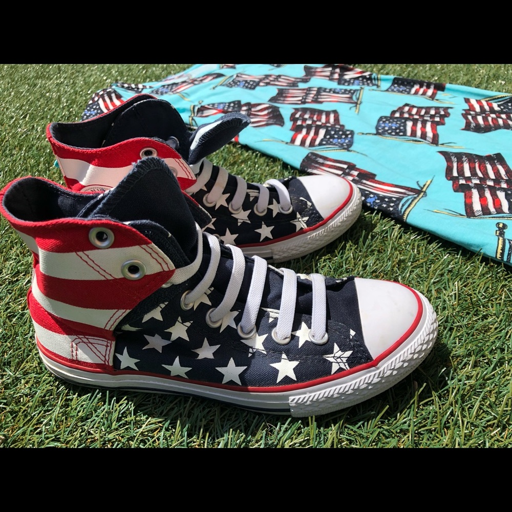 Converse size 4 men’s ( women’s 6) American Flag